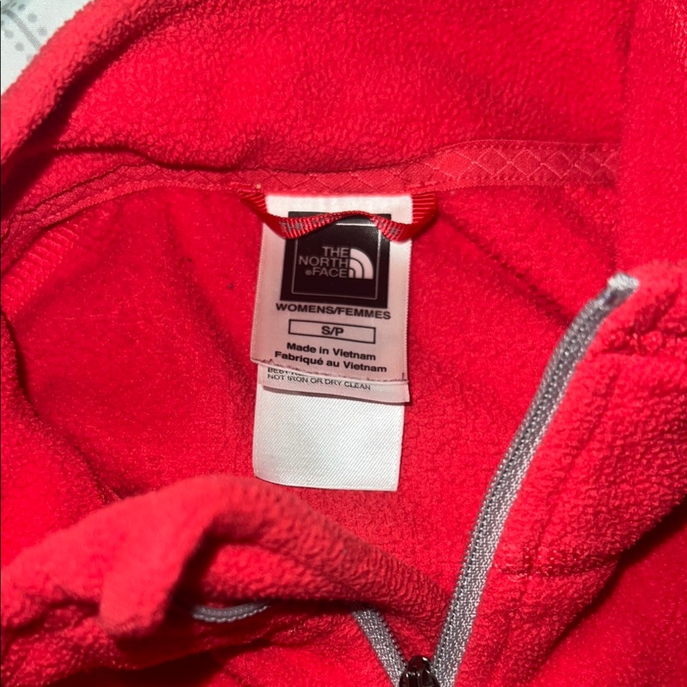 The North Face Red Zip Up Sweater Athletic Performance - Picture 2 of 4